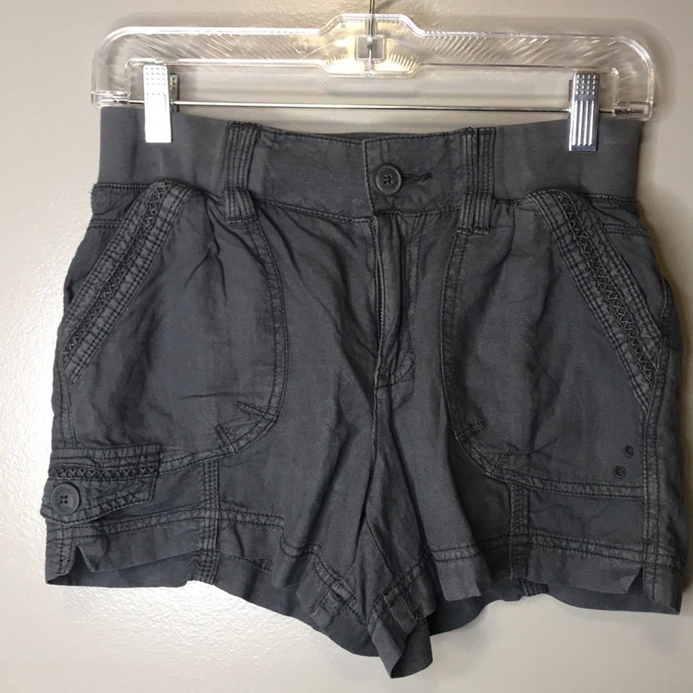 🔴 Women’s Maurice’s shorts, gray, size 1/2